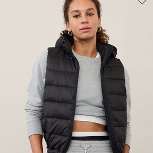 Athleta Aire Black Puffer Vest